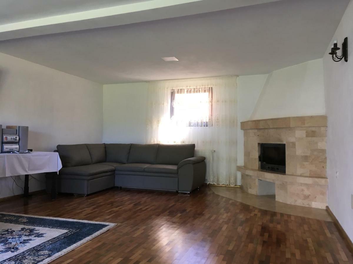 Casa Nova Vila Vişeu de Sus Exterior foto